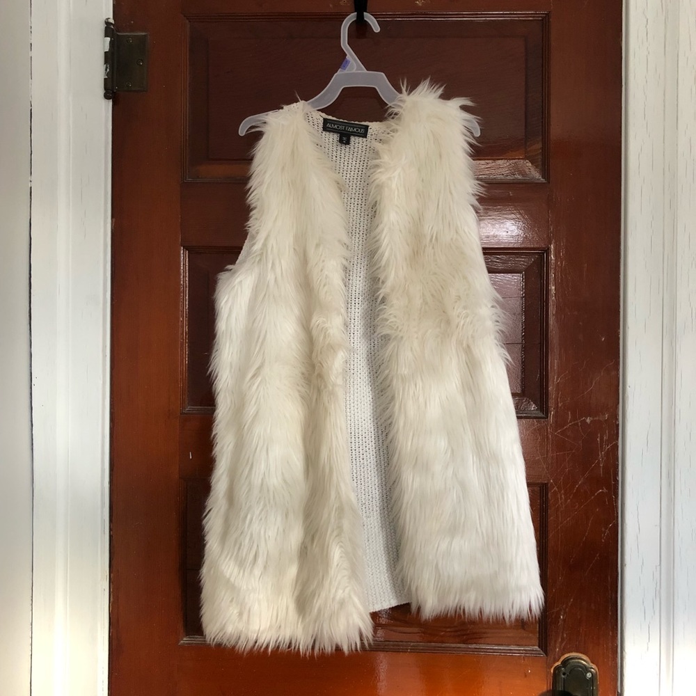 Fur vest